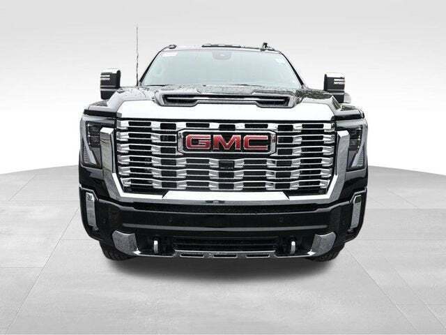 2025 GMC Sierra 3500HD Denali