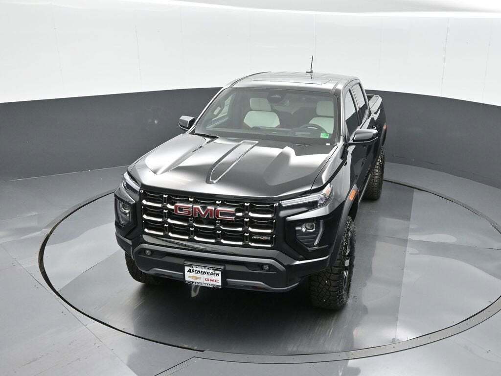 2025 GMC Canyon AT4