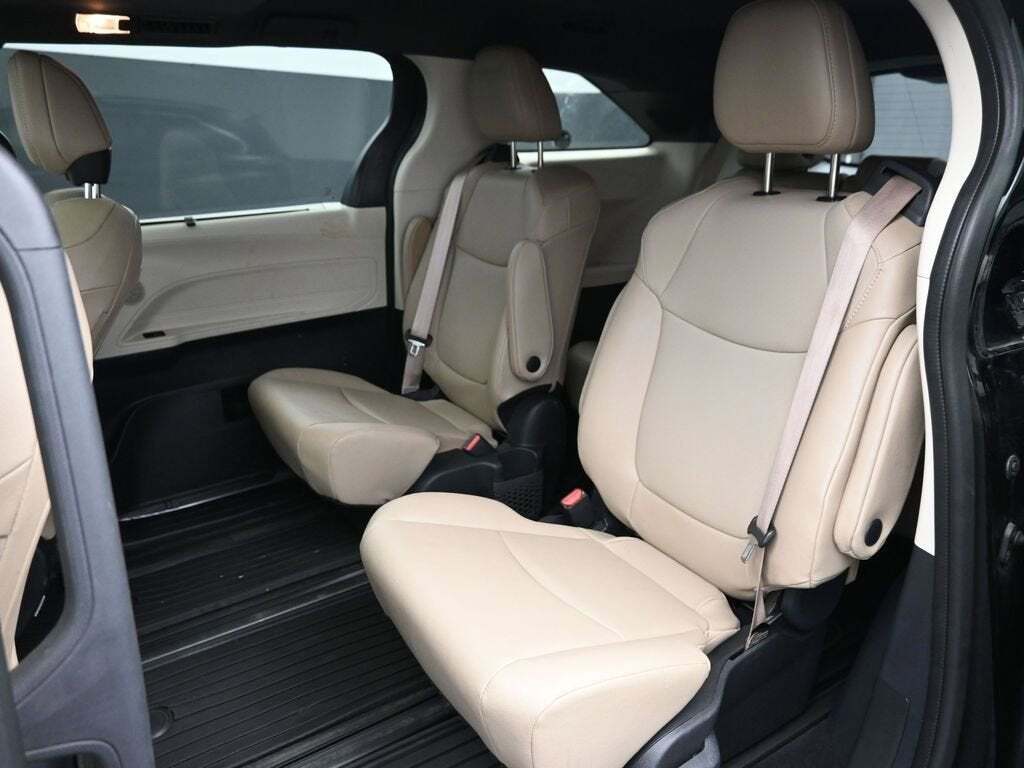 2024 Toyota Sienna XLE 7-Passenger