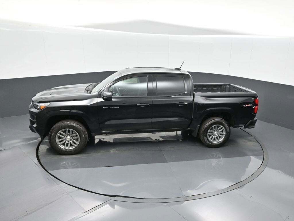 2025 Chevrolet Colorado LT