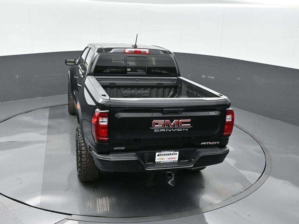 2025 GMC Canyon AT4