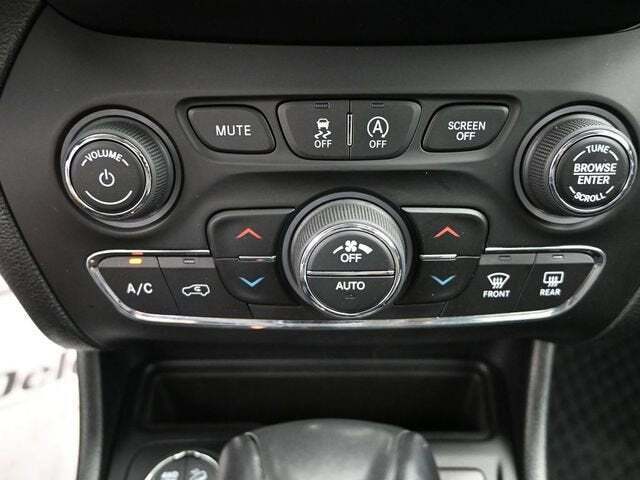 2022 Jeep Cherokee Trailhawk