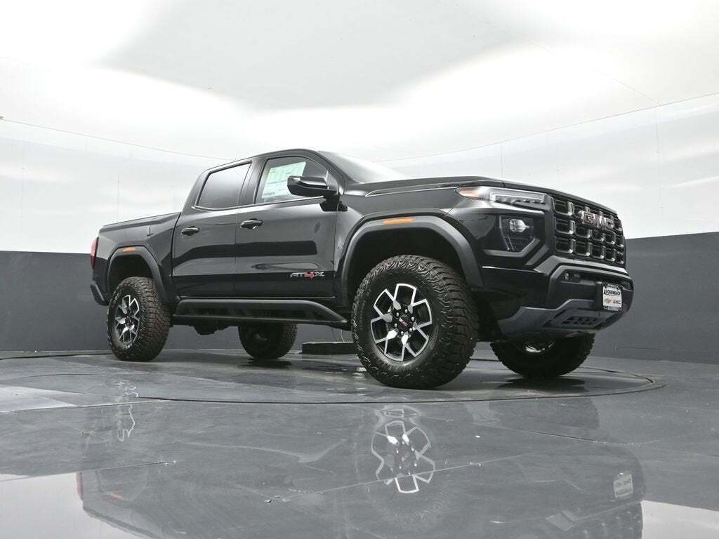 2025 GMC Canyon AT4