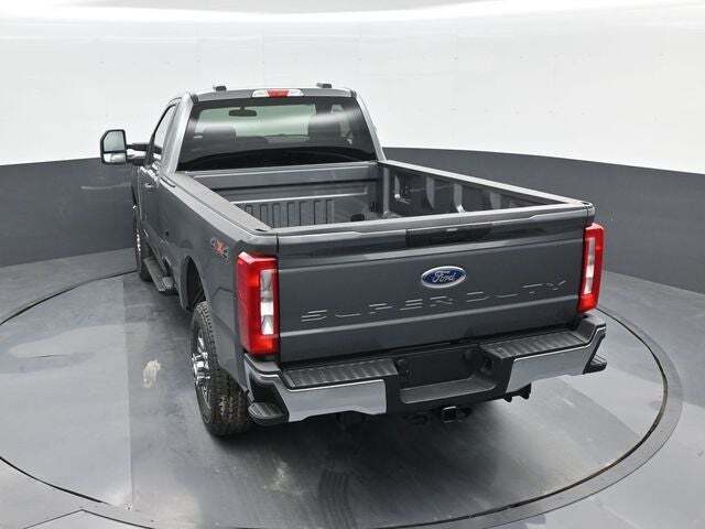 2025 Ford F-350 Super Duty XL