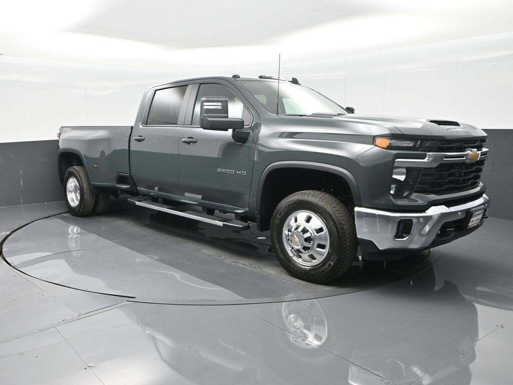2025 Chevrolet Silverado 3500HD LT