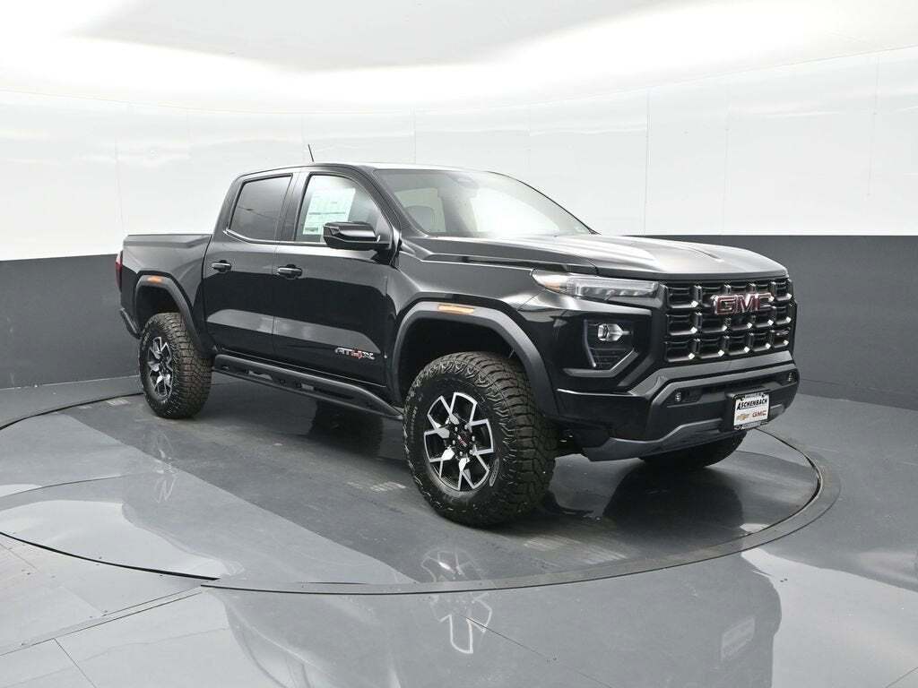 2025 GMC Canyon AT4