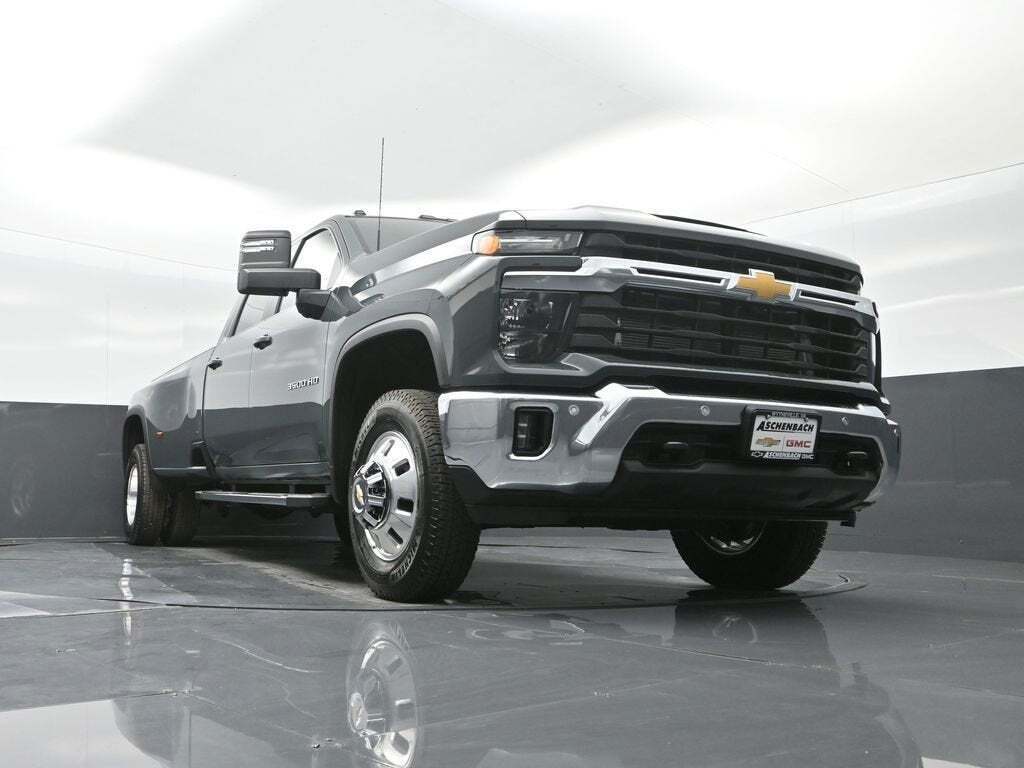 2025 Chevrolet Silverado 3500HD LT