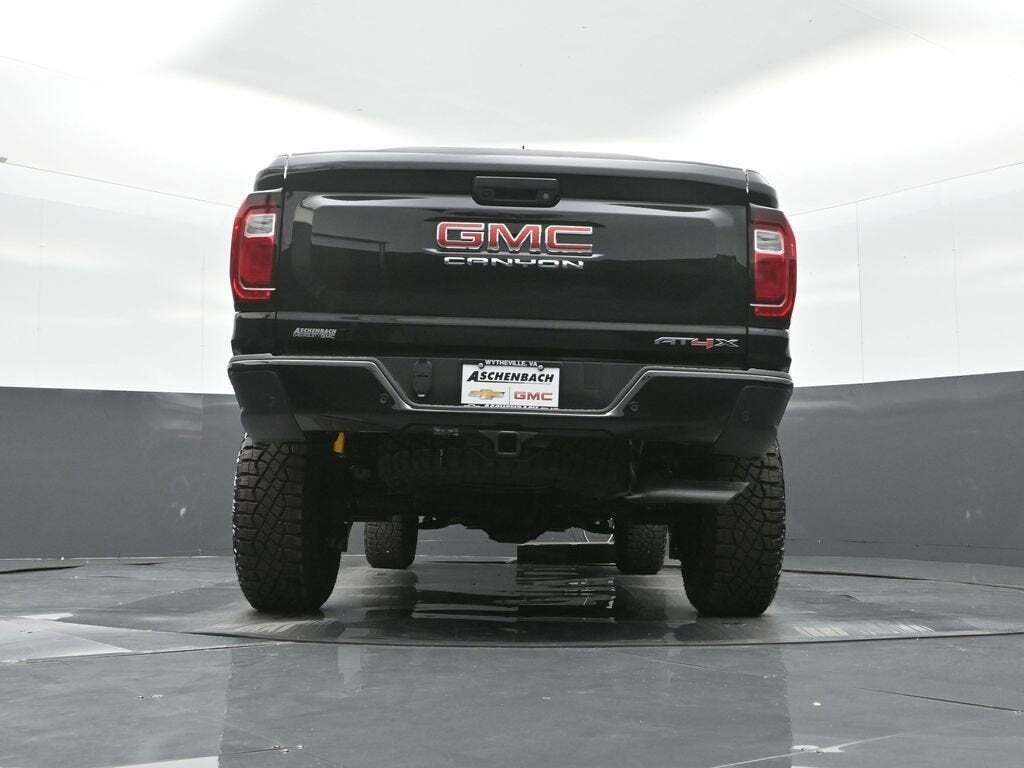 2025 GMC Canyon AT4