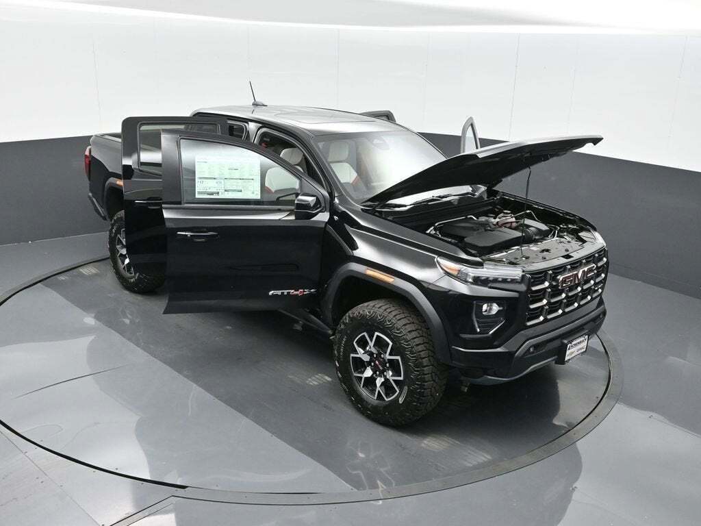 2025 GMC Canyon AT4