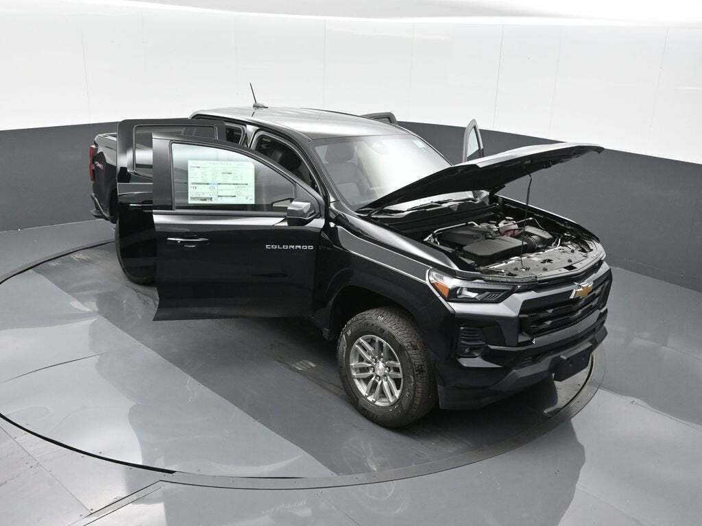 2025 Chevrolet Colorado LT
