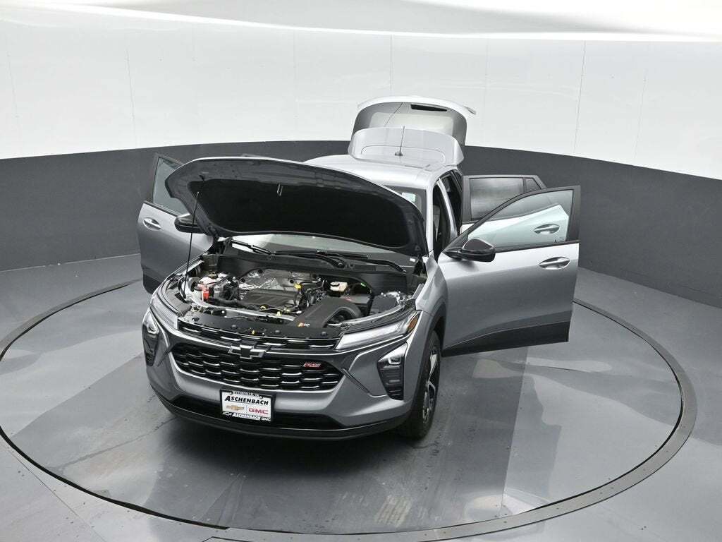 2025 Chevrolet Trax RS