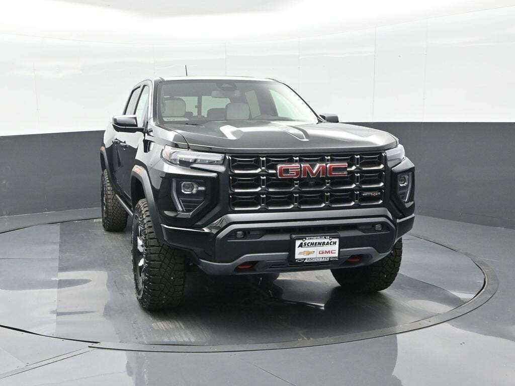 2025 GMC Canyon AT4