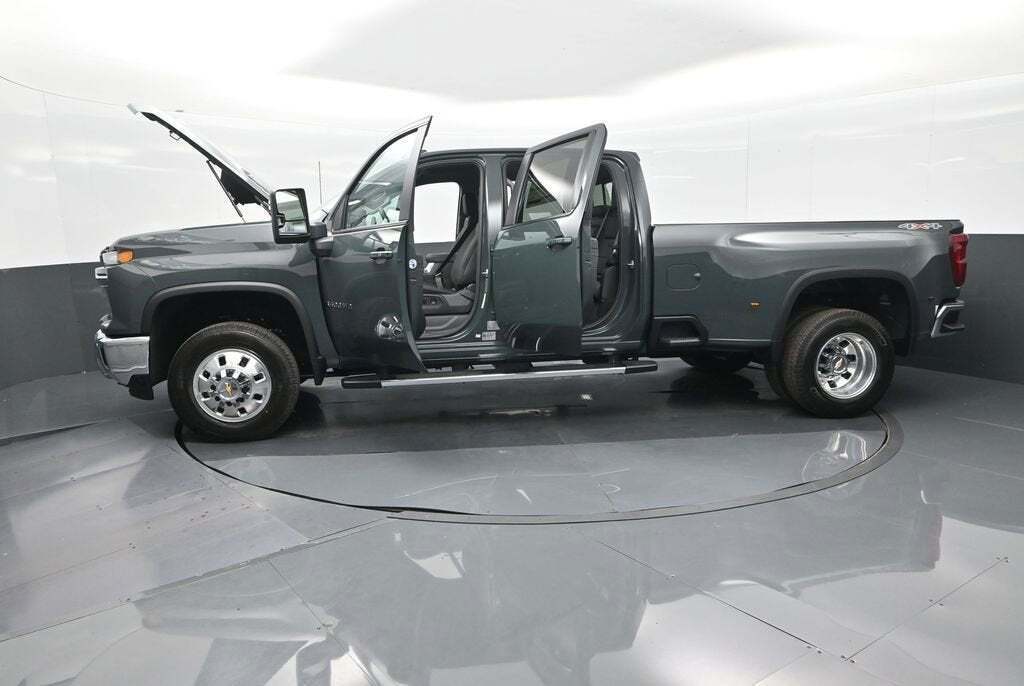 2025 Chevrolet Silverado 3500HD LT