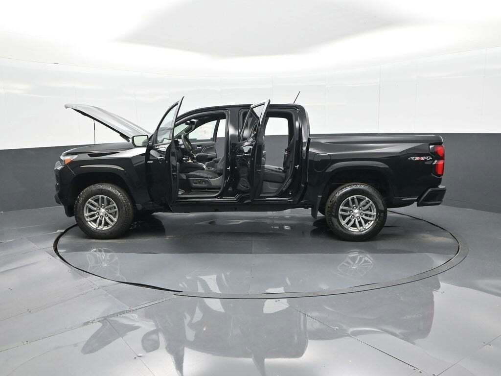 2025 Chevrolet Colorado LT
