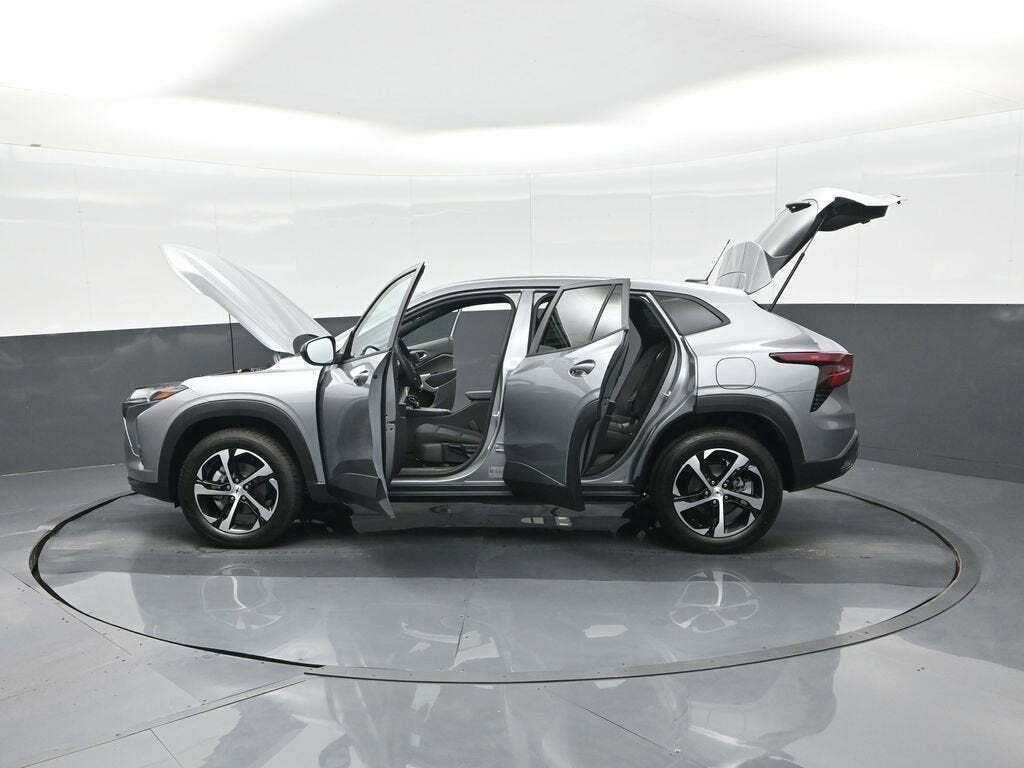 2025 Chevrolet Trax RS
