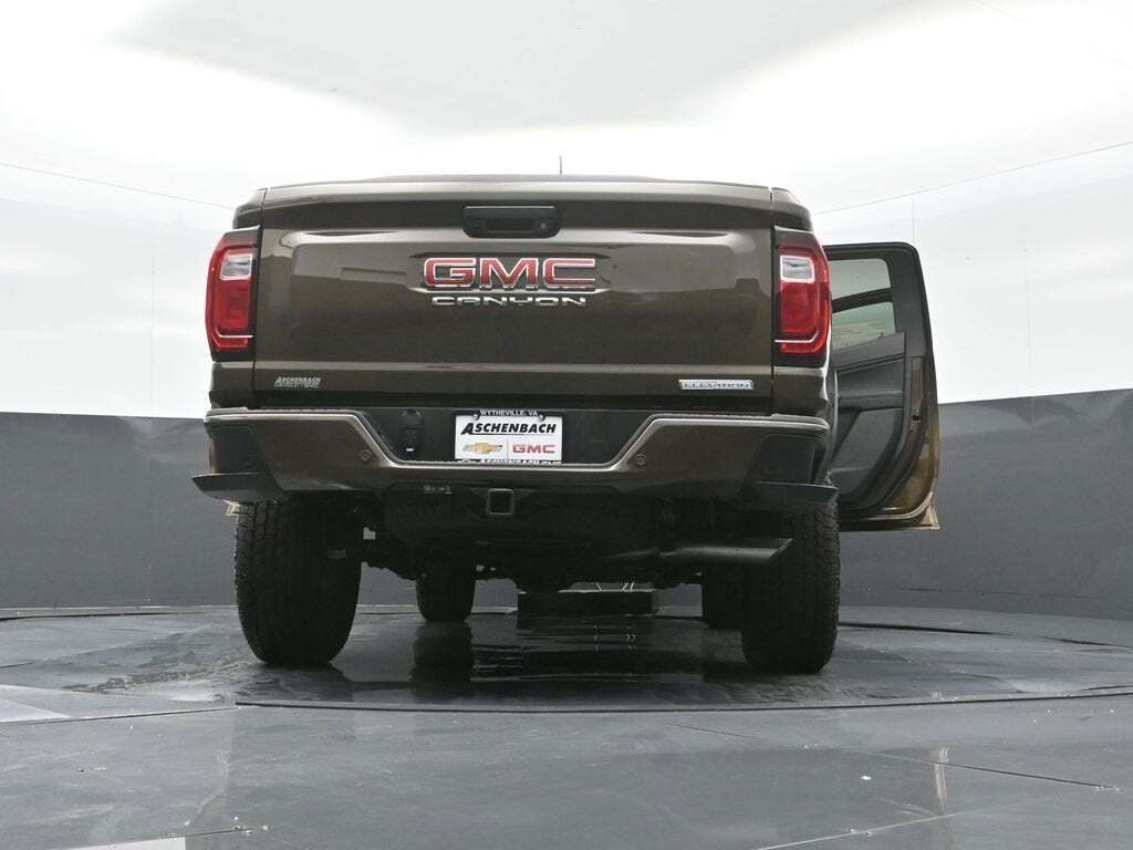 2025 GMC Canyon Elevation