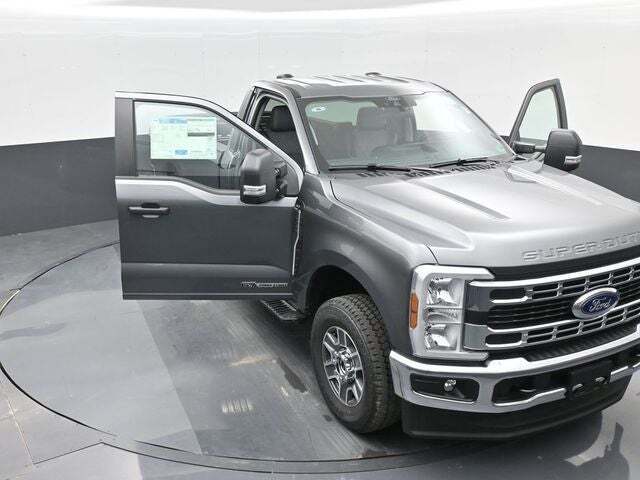 2025 Ford F-350 Super Duty XL
