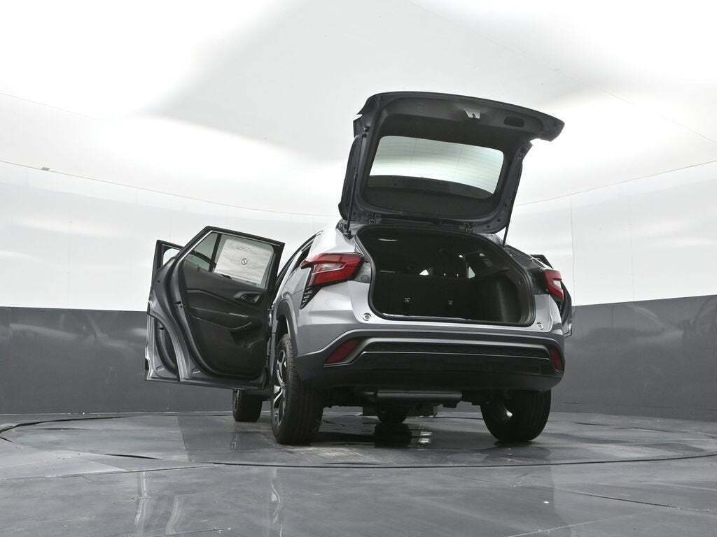 2025 Chevrolet Trax RS