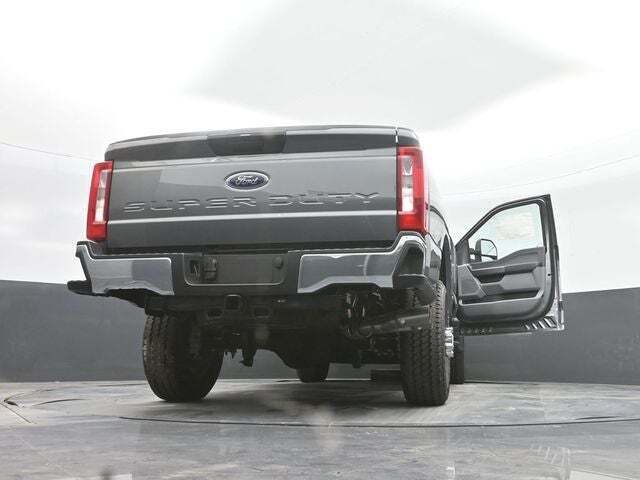2025 Ford F-350 Super Duty XL