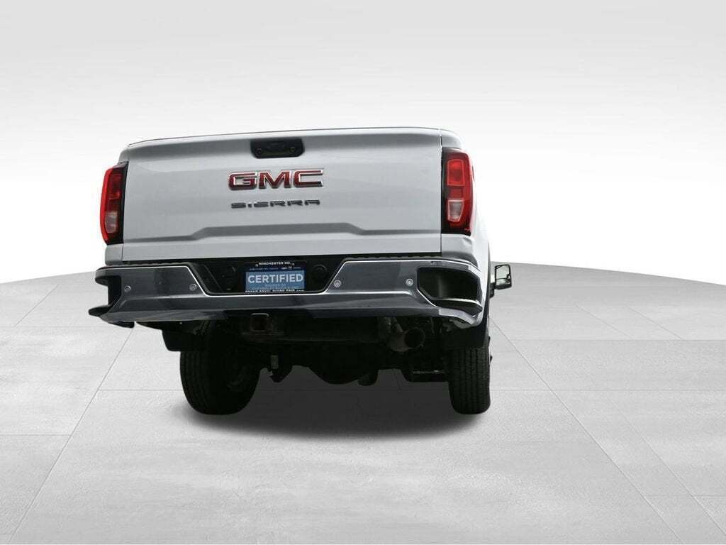 2024 GMC Sierra 2500HD Pro