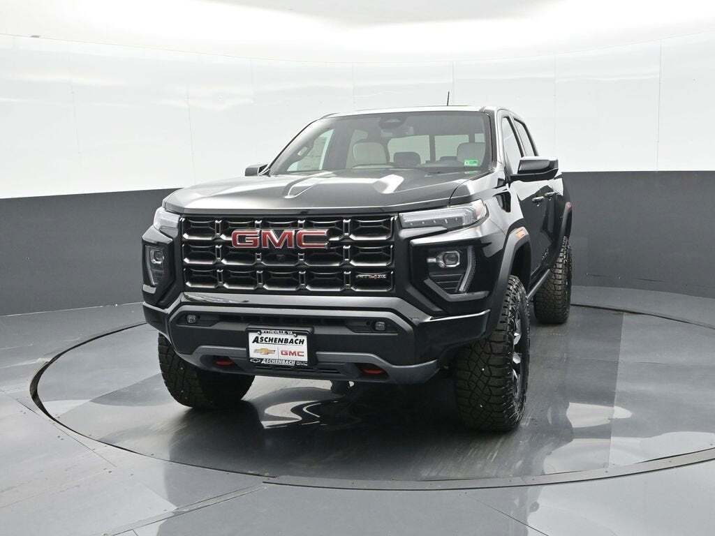 2025 GMC Canyon AT4