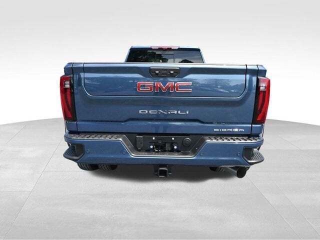 2025 GMC Sierra 3500HD Denali