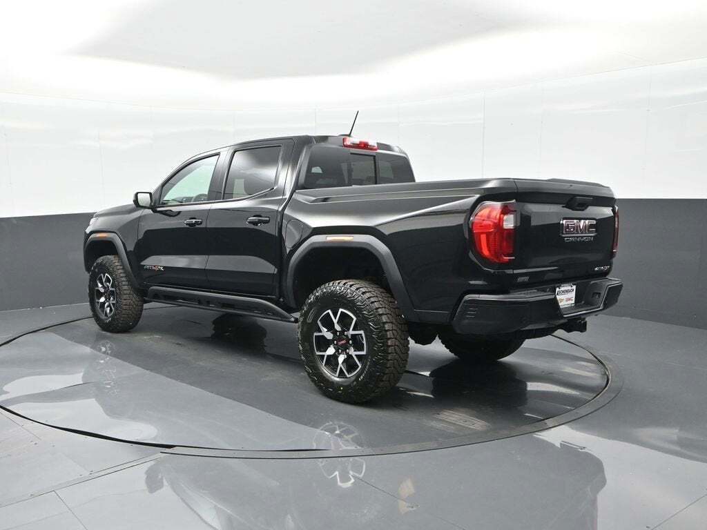 2025 GMC Canyon AT4