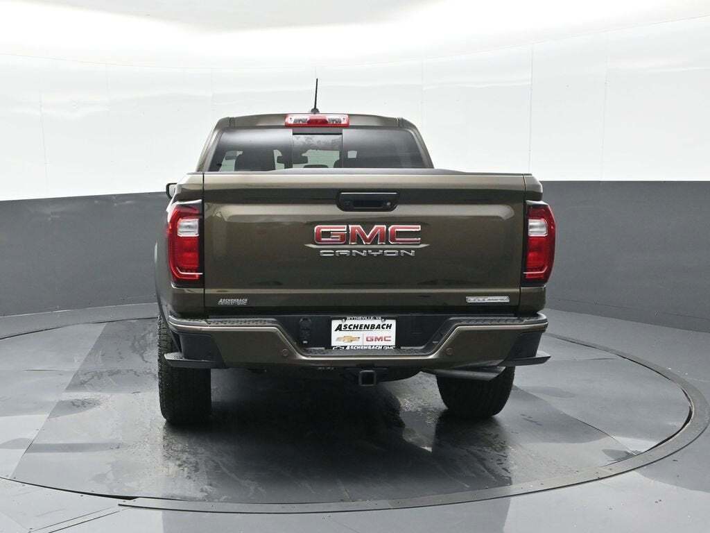 2025 GMC Canyon Elevation