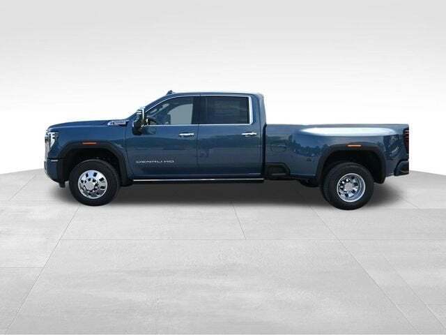 2025 GMC Sierra 3500HD Denali