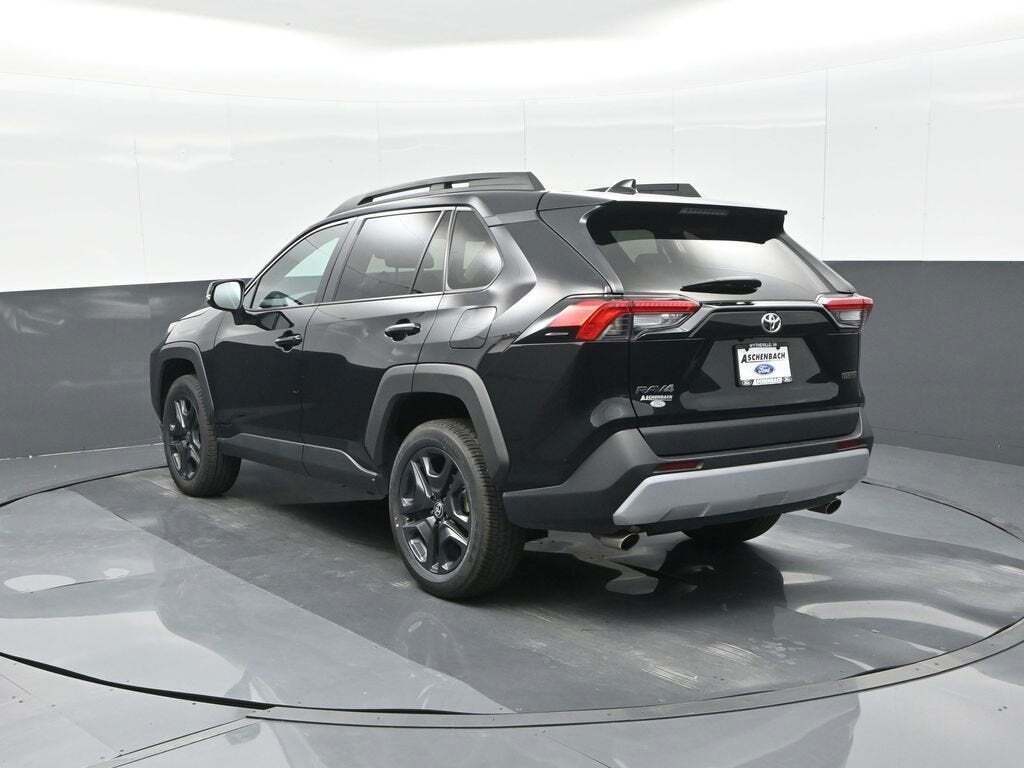 2023 Toyota RAV4 Adventure