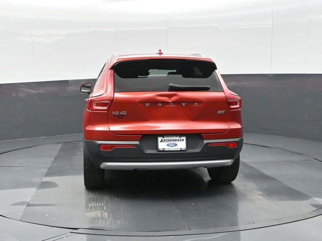 2023 Volvo XC40 B5 Plus Bright Theme