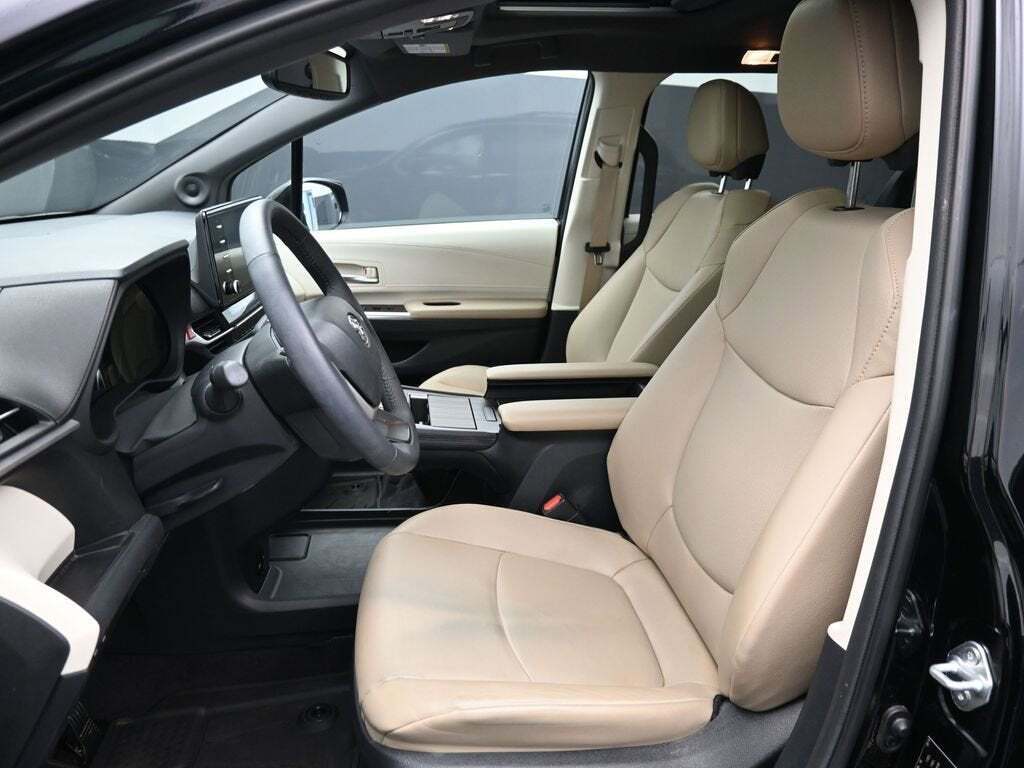 2024 Toyota Sienna XLE 7-Passenger