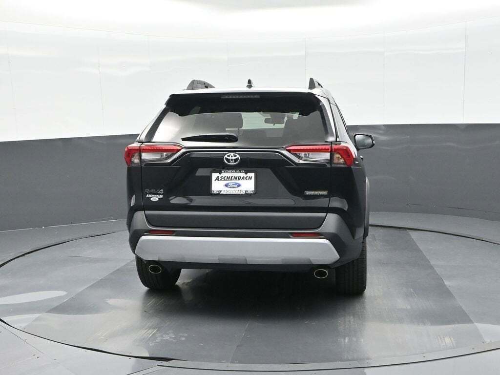 2023 Toyota RAV4 Adventure