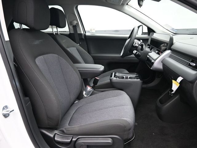 2025 Hyundai IONIQ 5 SE Standard Range
