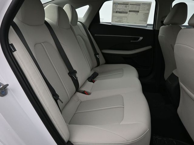 2025 Hyundai SONATA SE