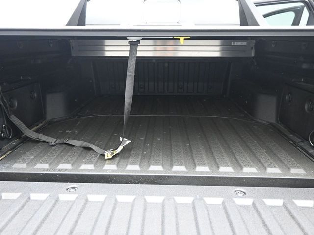 2025 Hyundai SANTA CRUZ SEL Activity