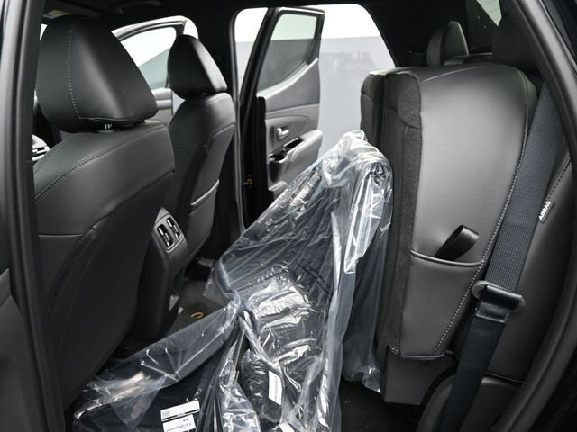 2025 Hyundai SANTA CRUZ SEL Activity