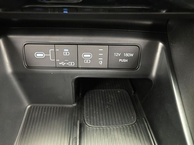 2025 Hyundai SANTA CRUZ SEL Activity