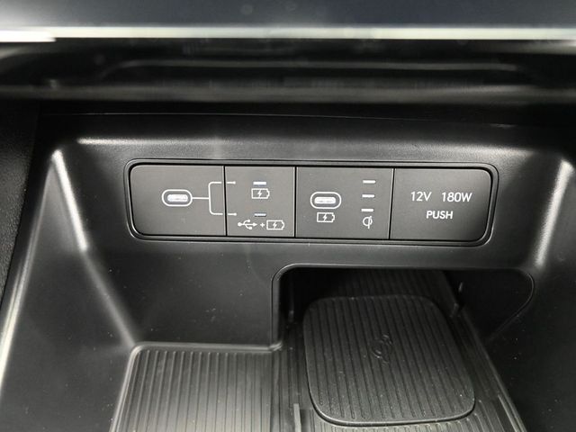 2025 Hyundai SANTA CRUZ SEL Activity