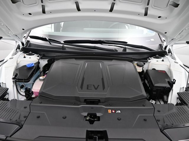2025 Hyundai IONIQ 5 SE Standard Range