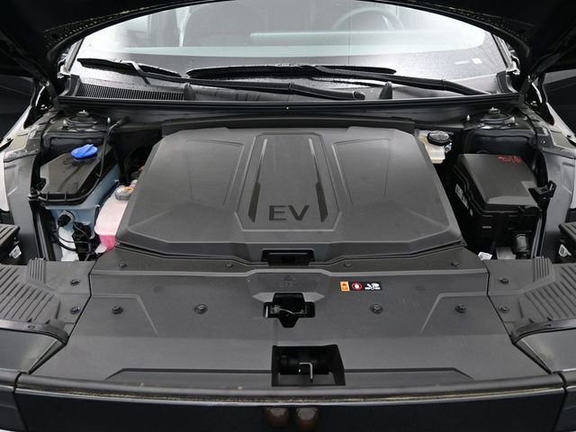 2025 Hyundai IONIQ 5 SE