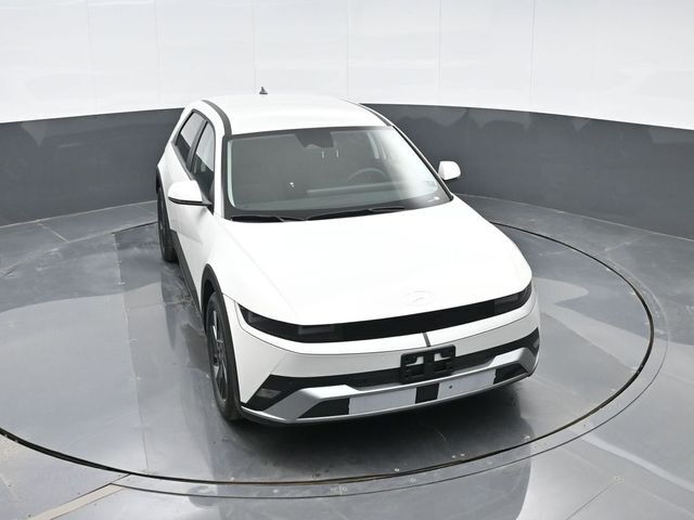 2025 Hyundai IONIQ 5 SE Standard Range