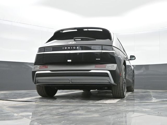 2025 Hyundai IONIQ 5 SE