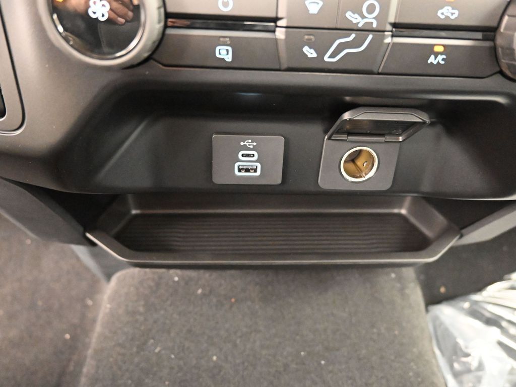 2025 Ford F-350 Super Duty XL