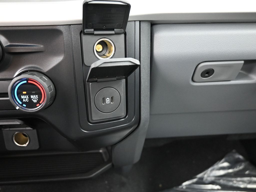 2025 Ford F-350 Super Duty XL