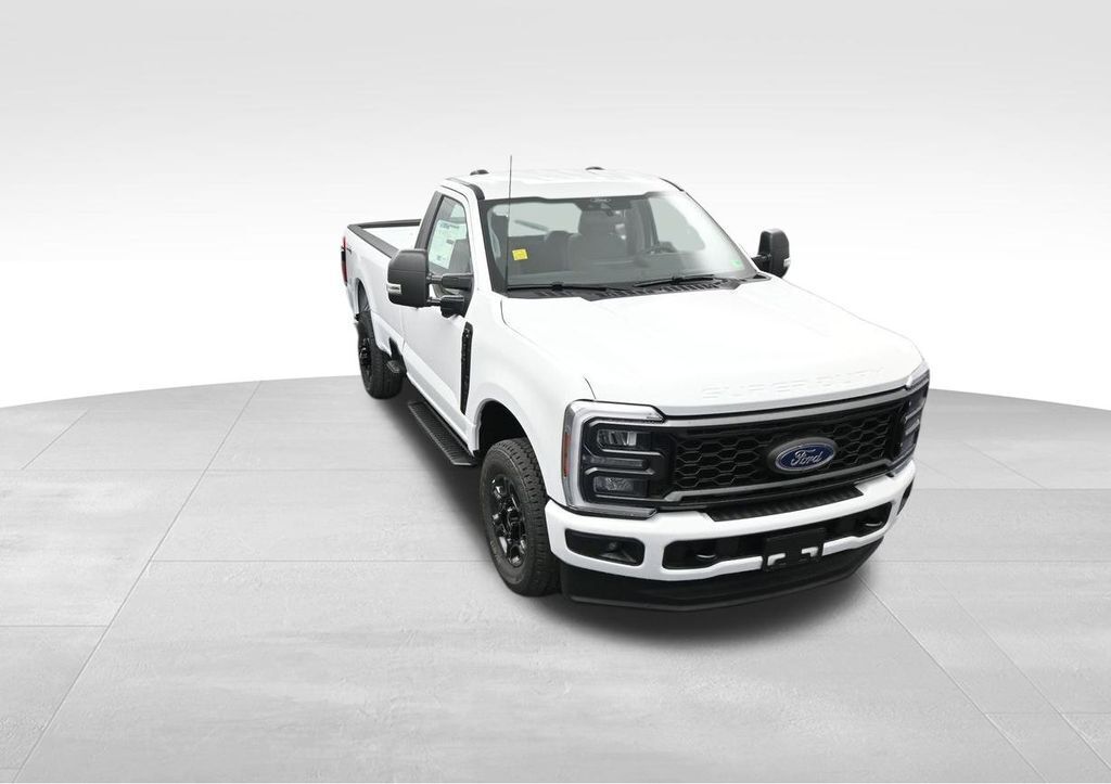2025 Ford F-350 Super Duty XL