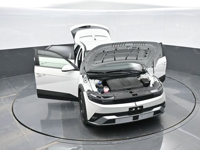 2025 Hyundai IONIQ 5 SE Standard Range