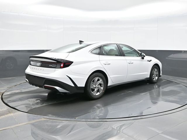 2025 Hyundai SONATA SE