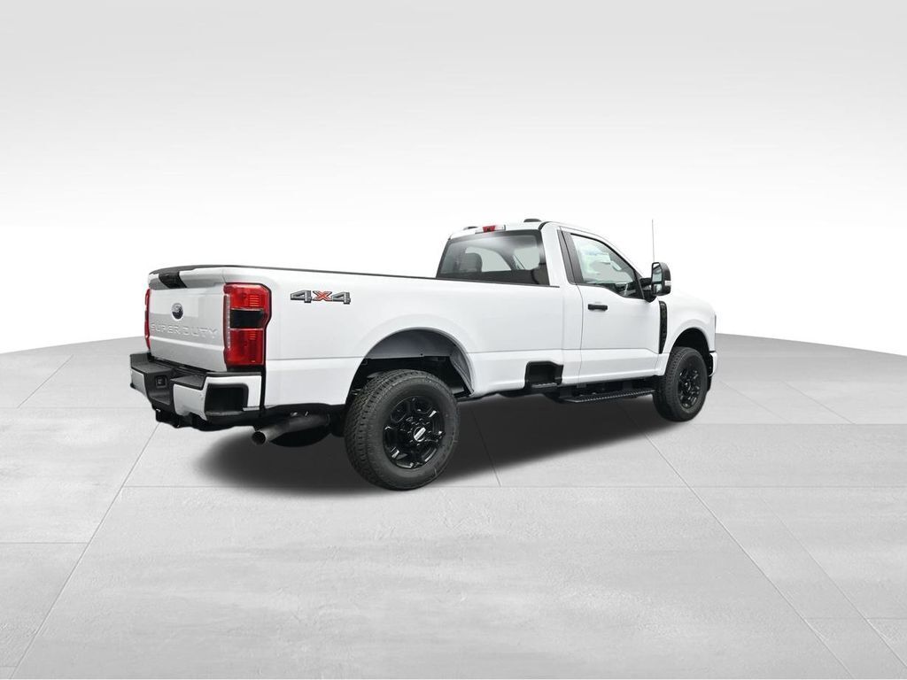 2025 Ford F-350 Super Duty XL