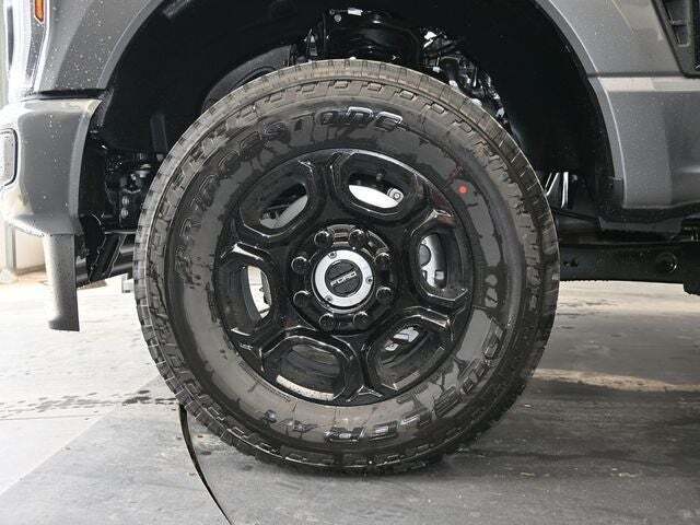 2025 Ford F-350 Super Duty XL